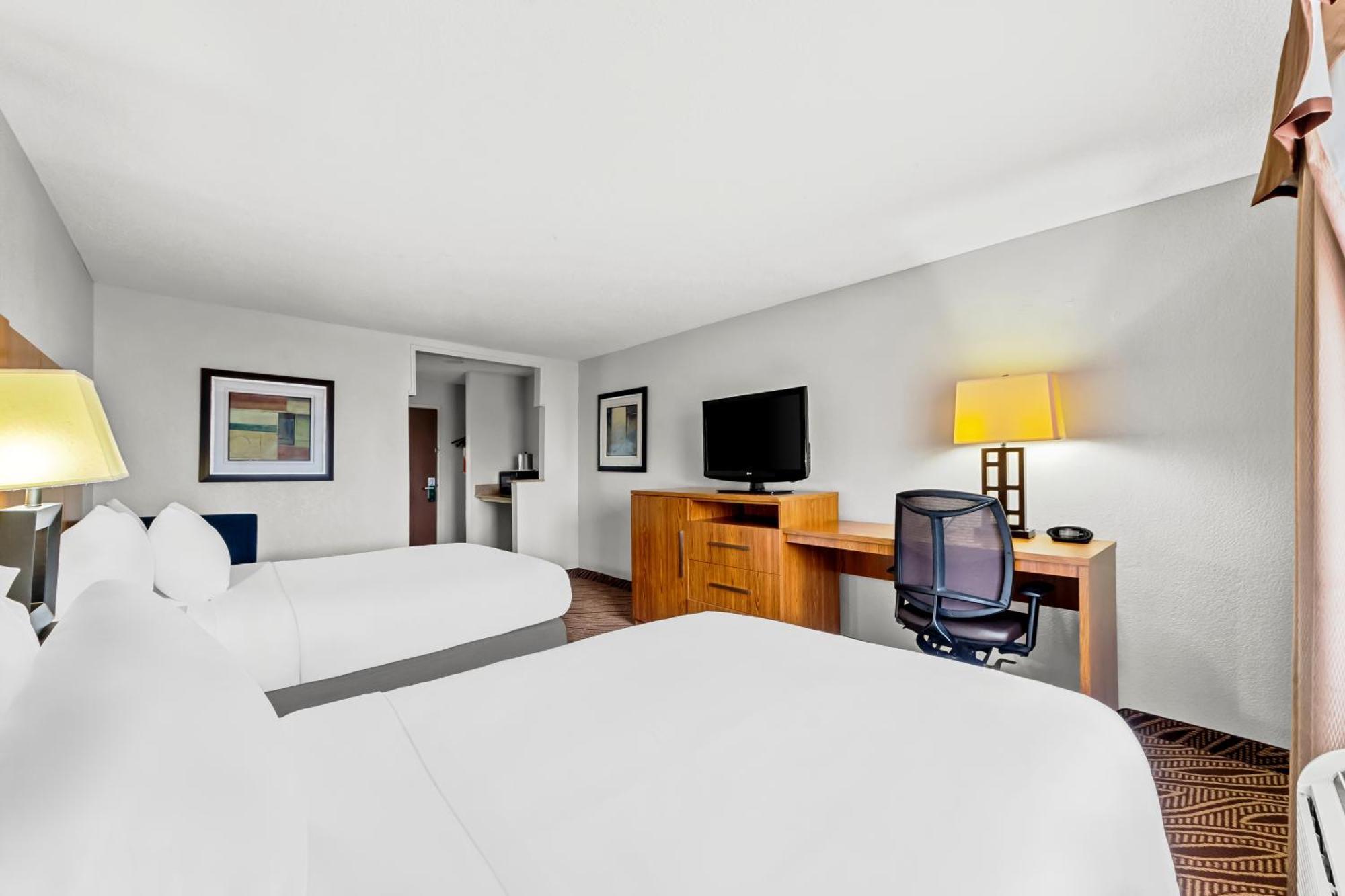 Quality & Airport North - Stone Oak Hotel San Antonio