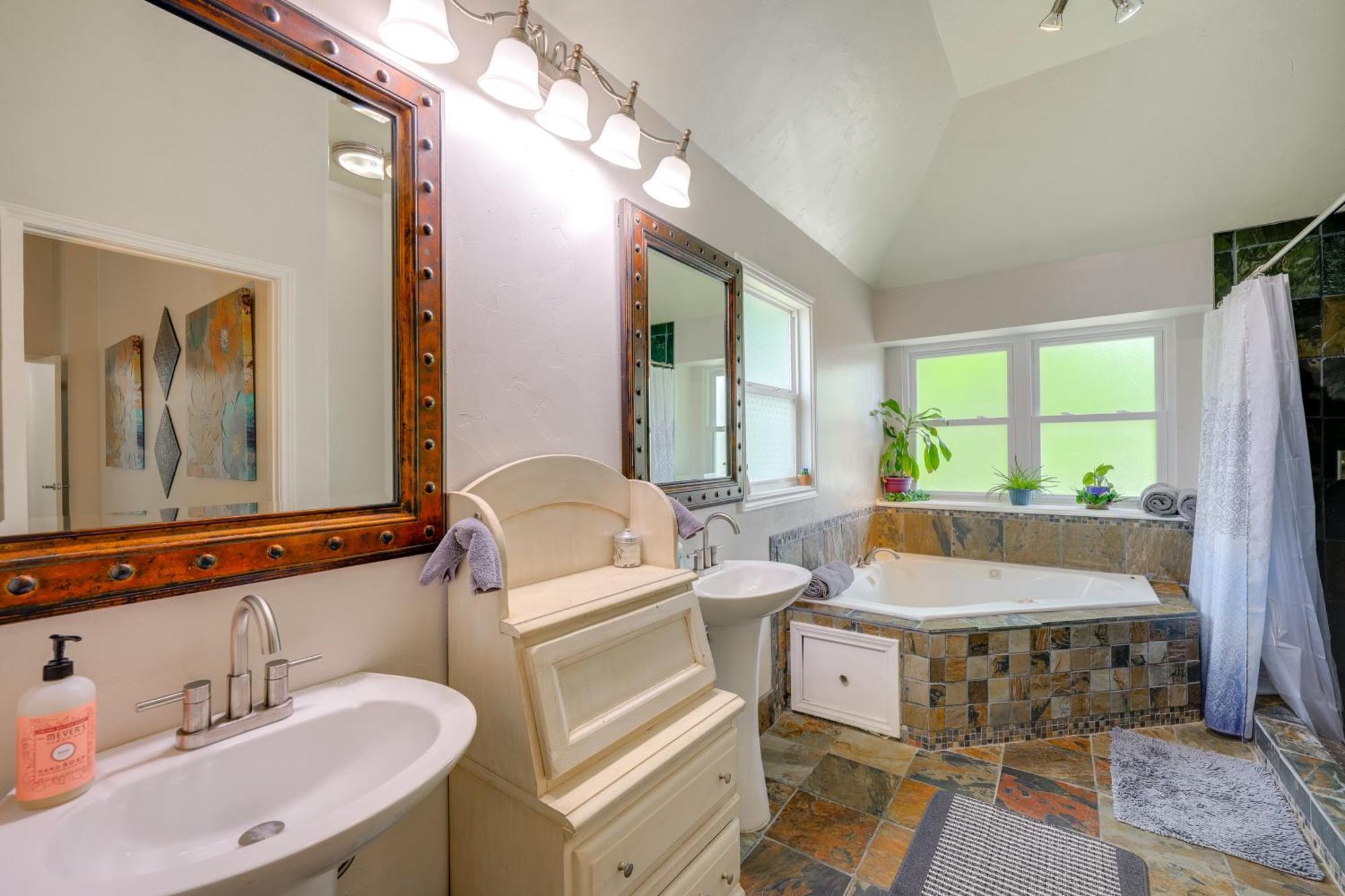 Dog-friendly Live Oak With Hot Tub And Game Room! Holiday home *