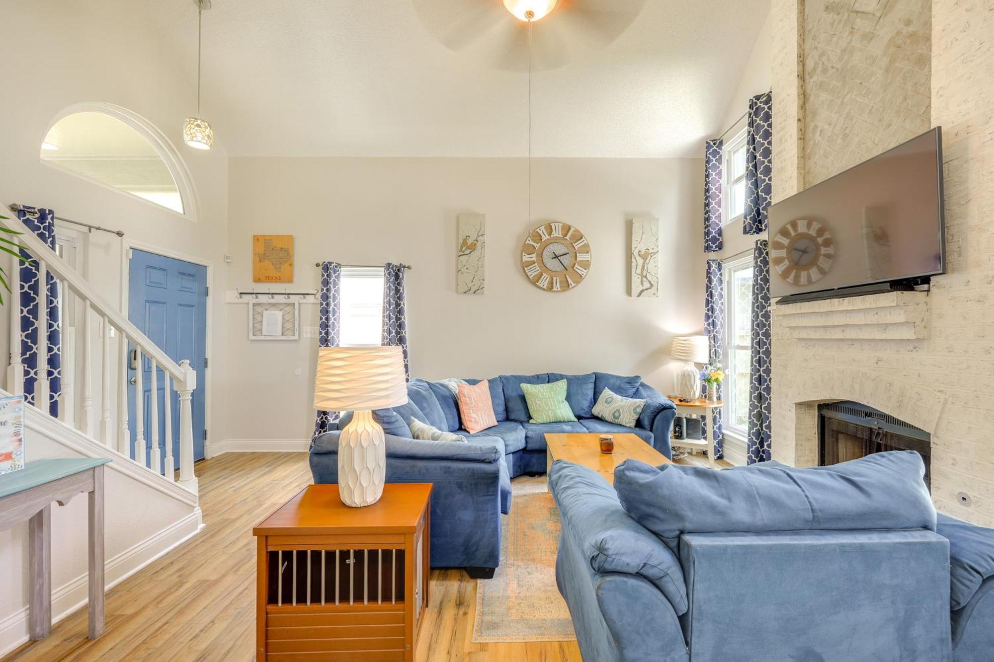 Holiday home Dog-friendly Live Oak With Hot Tub And Game Room! San Antonio