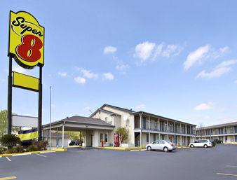 Super 8 By Wyndham At I-10 Motel San Antonio