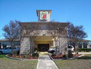 Motel Super 8 By Wyndham At I-10 2*