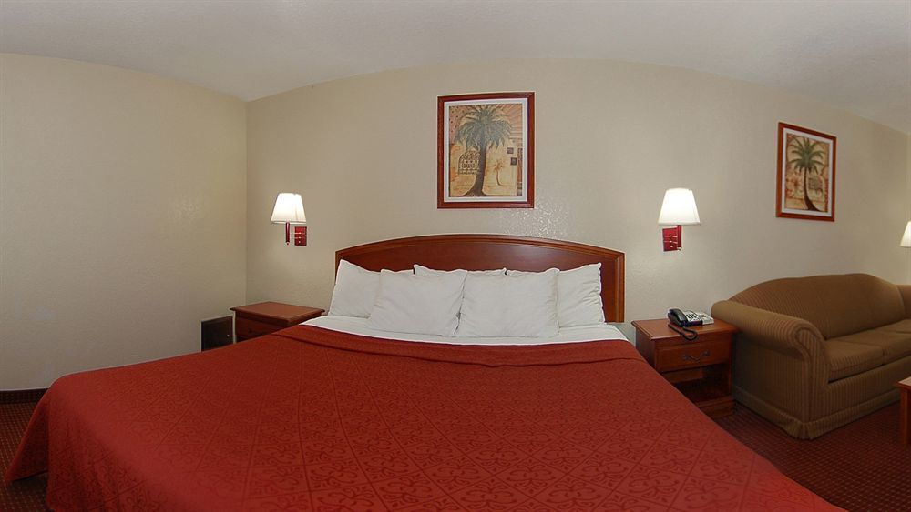 Super 8 By Wyndham At I-10 2* San Antonio