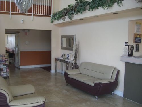 Hotel Days By Wyndham Airport