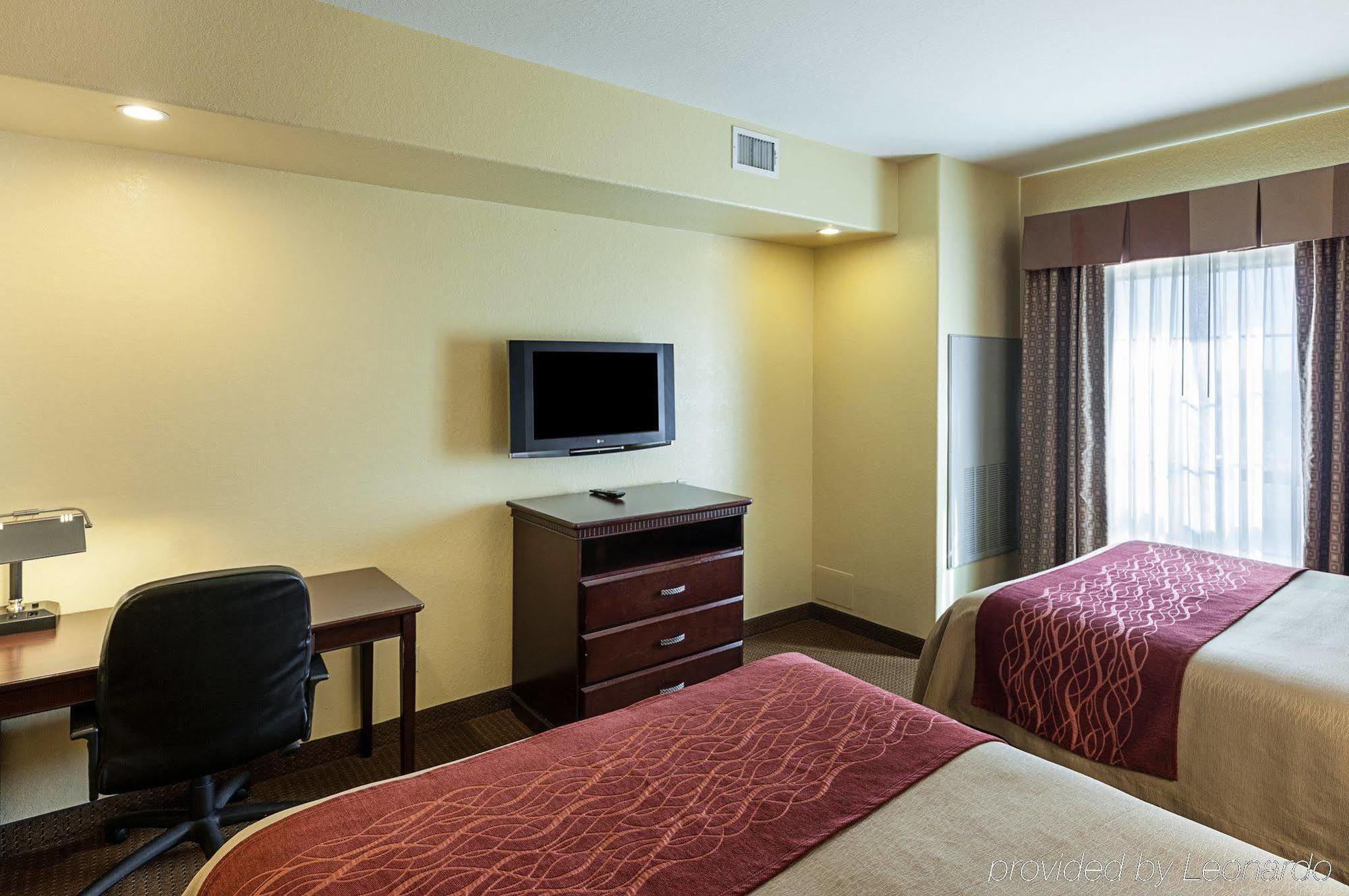 Hotel Spark By Hilton Near Seaworld 3*