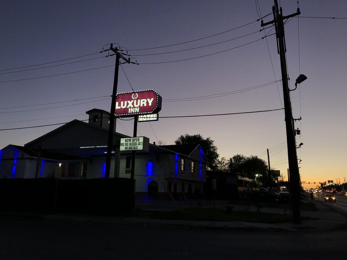 Luxury * San Antonio
