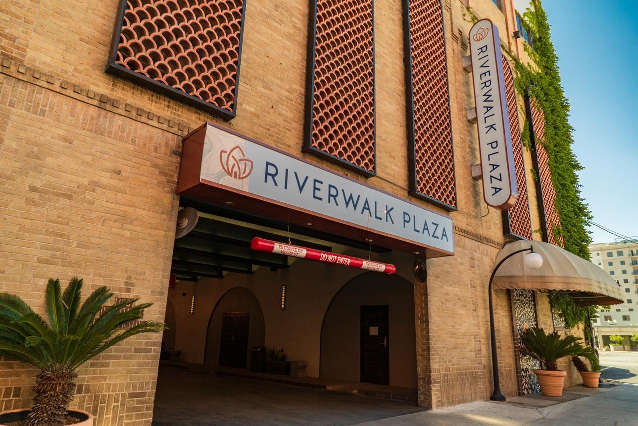 Riverwalk Plaza San Antonio