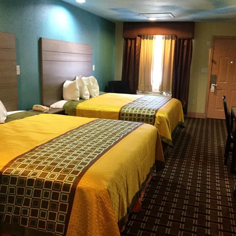 Luxury And Seaworld San Antonio
