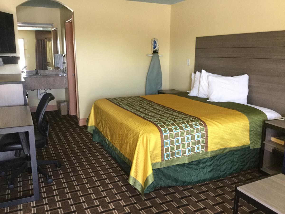 Luxury And Seaworld Motel *