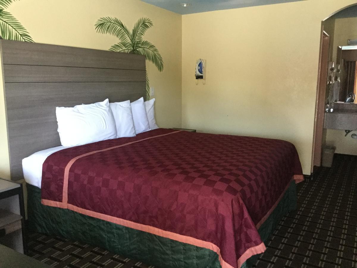 Motel Luxury And Seaworld *