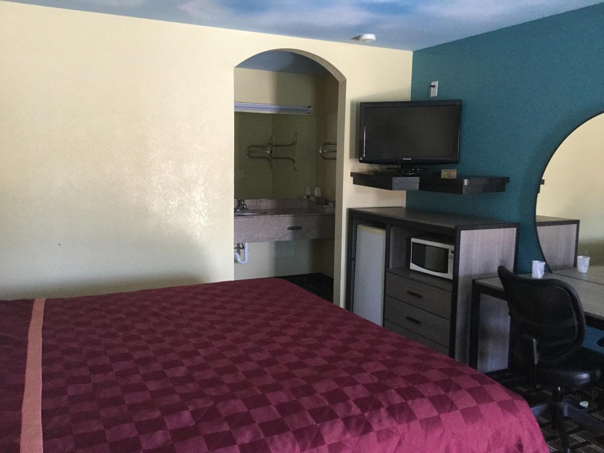 Luxury And Seaworld Motel *