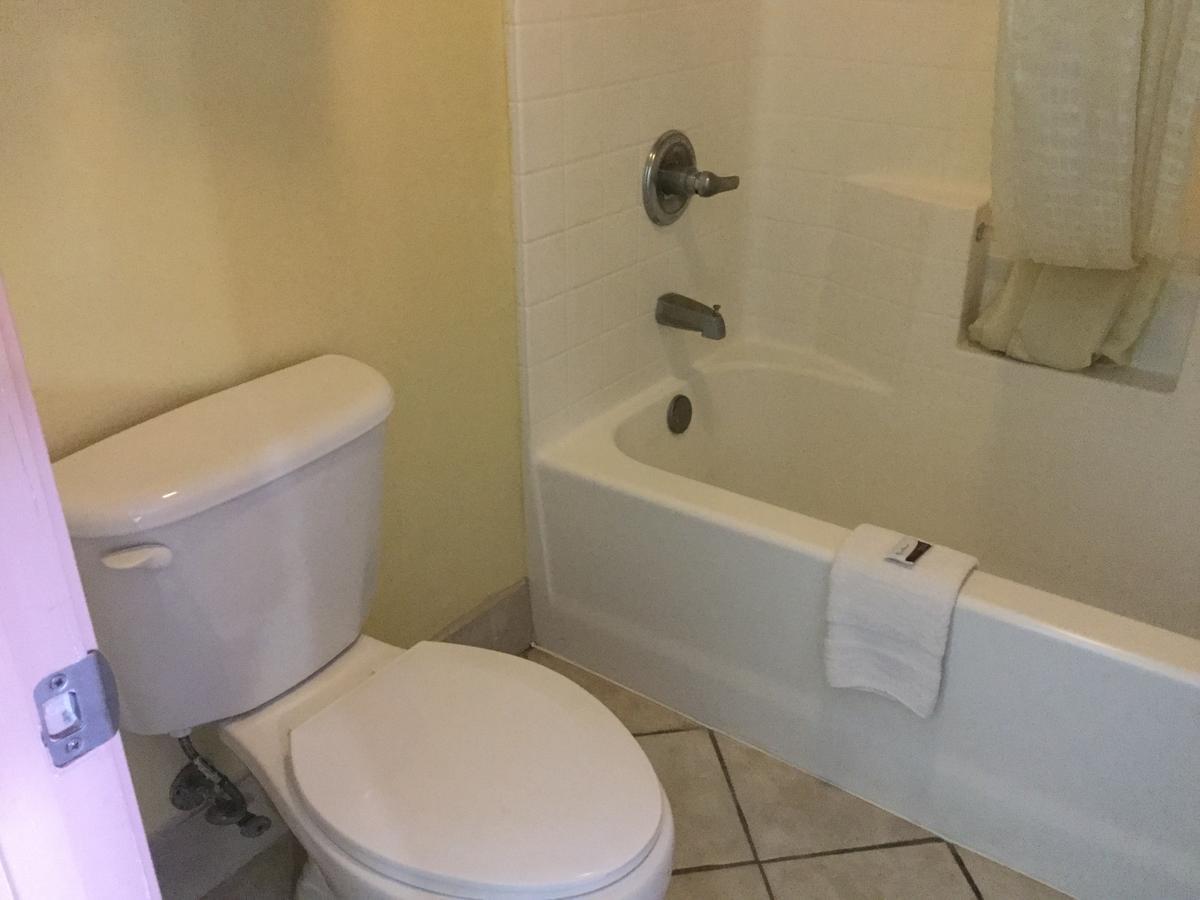 Motel Luxury And Seaworld