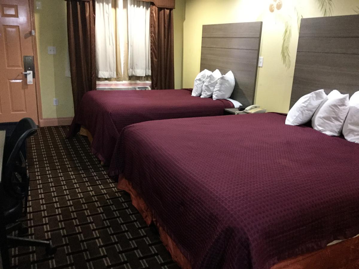 Luxury And Seaworld Motel