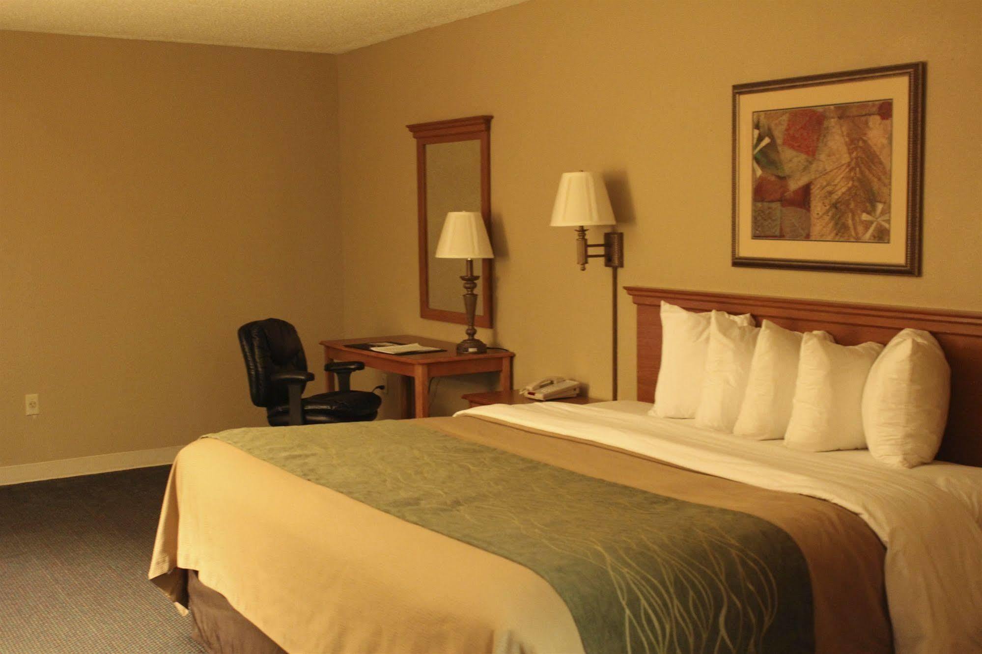 Spark By Hilton Northwest Near Six Flags