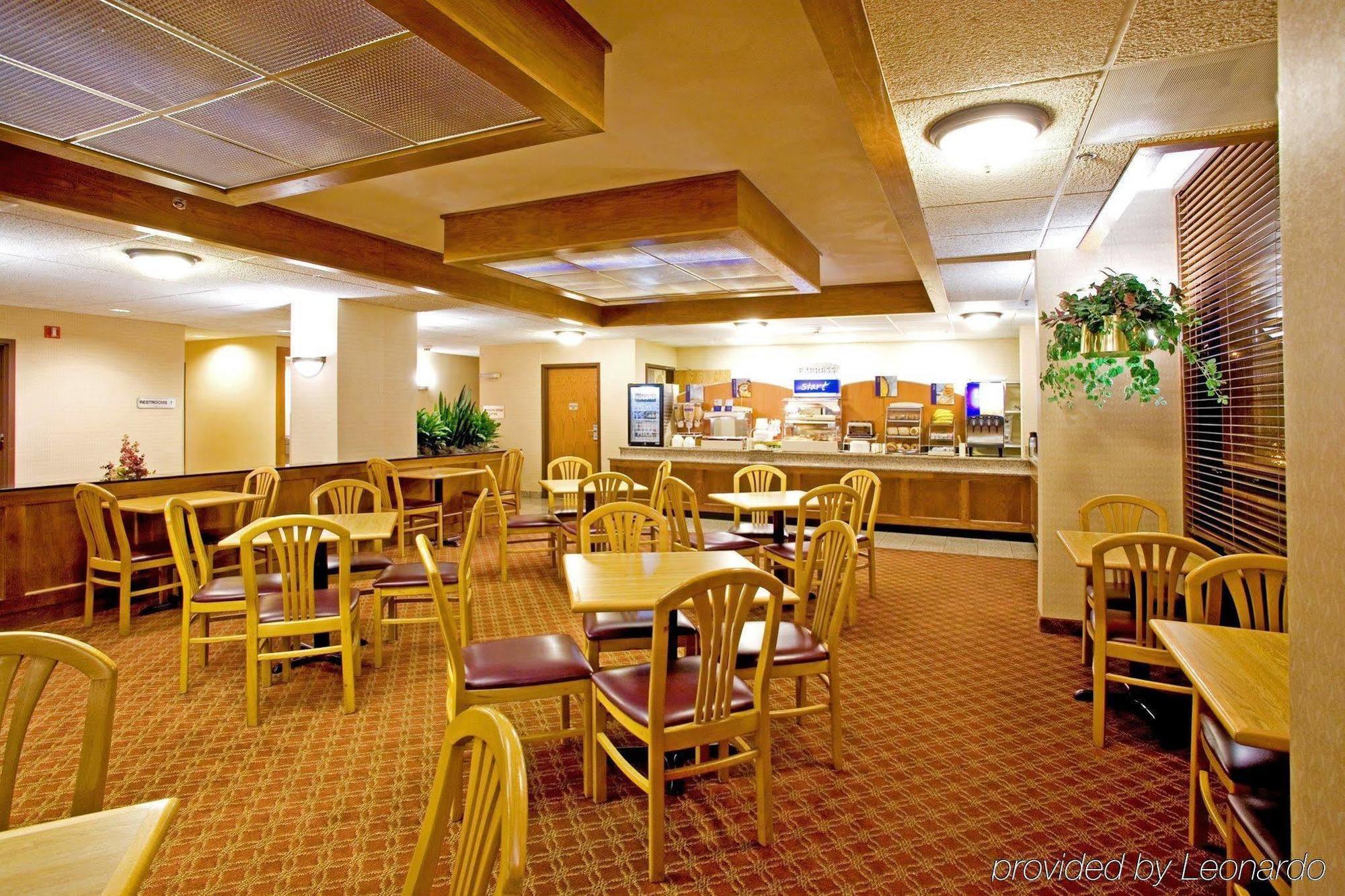Hotel Express - Airport By Ihg