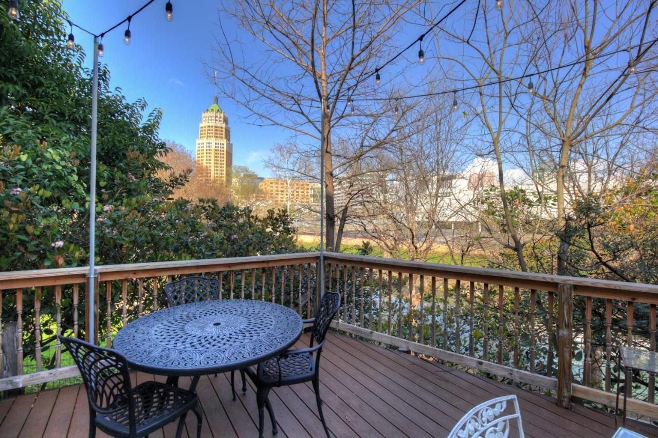 On The Riverwalk 3*