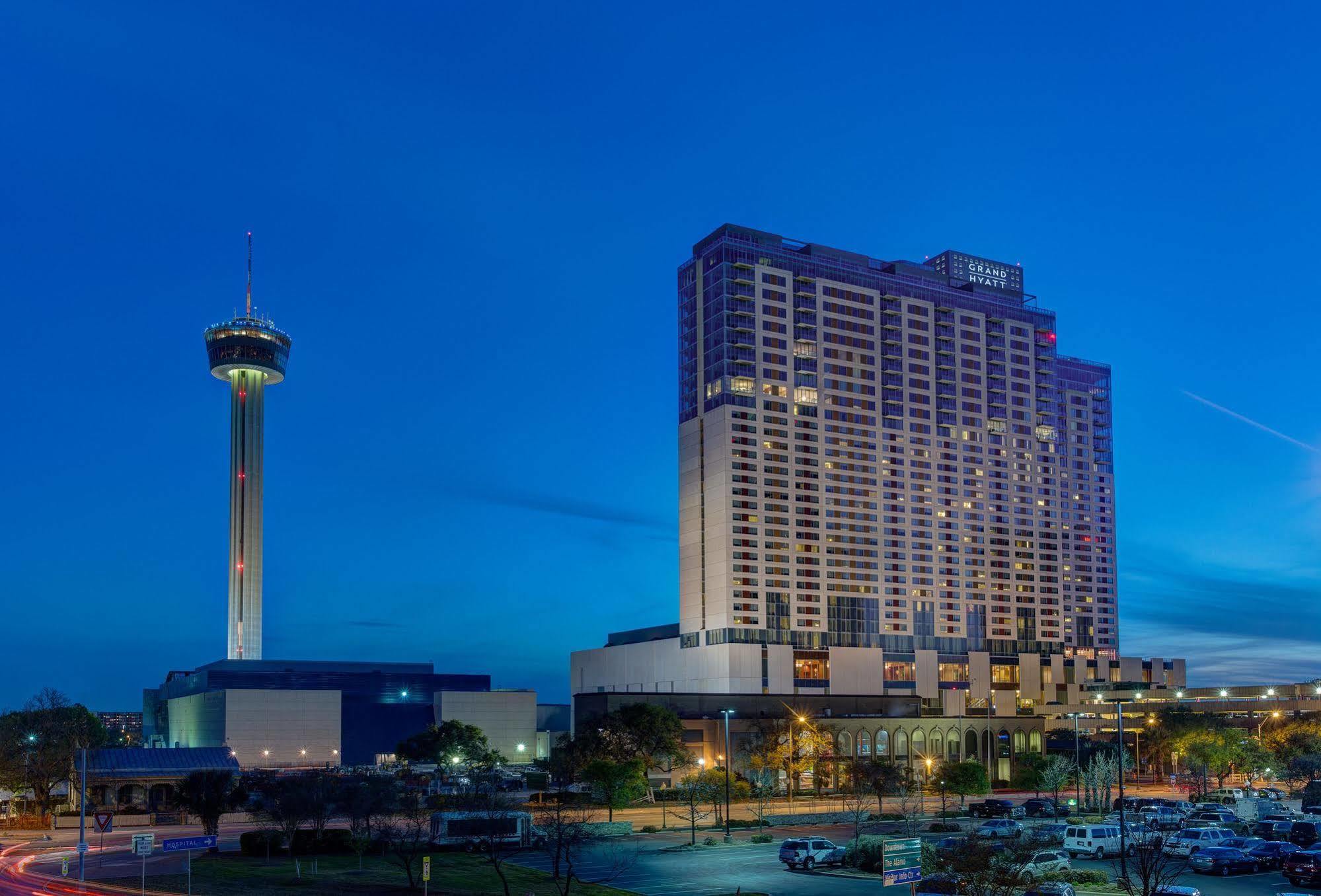 Grand Hyatt River Walk Hotel
