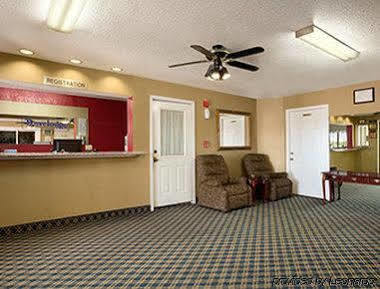 Inn Quality I-10 East Near Frost Bank Center