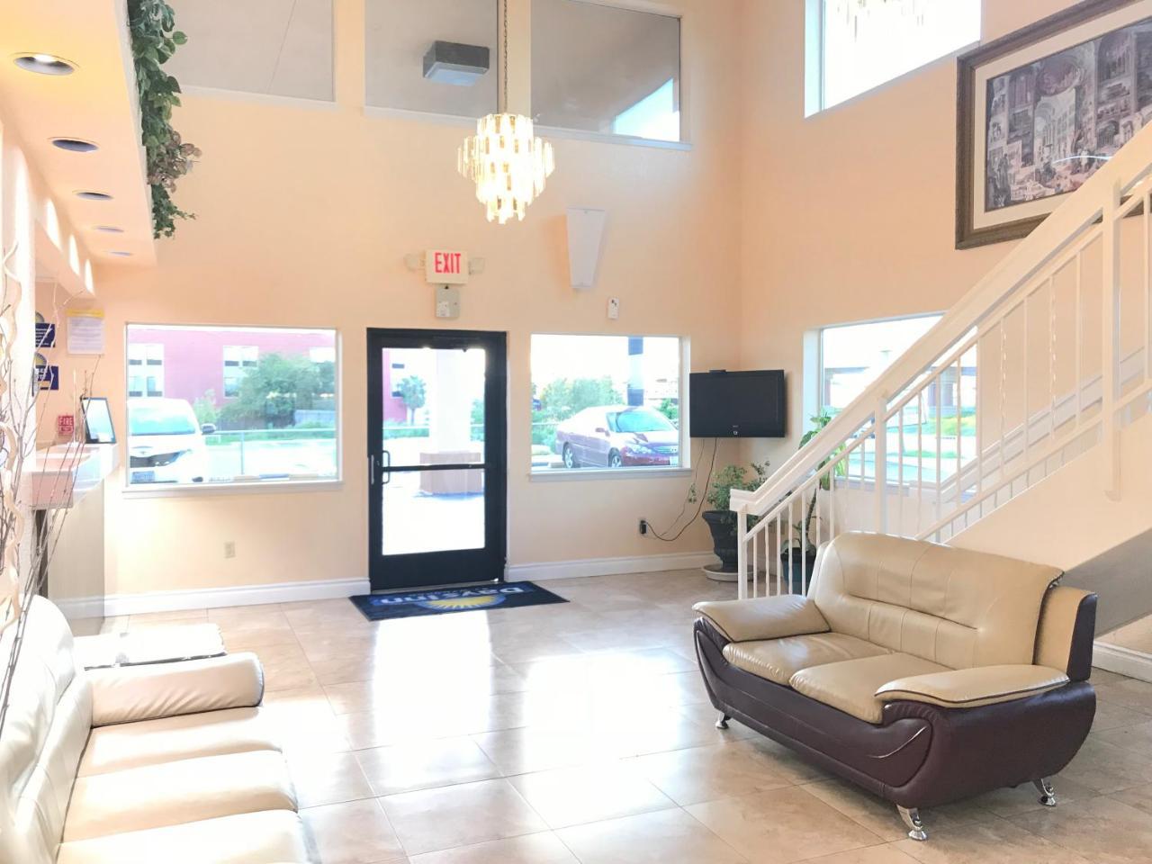 Days By Wyndham Airport San Antonio