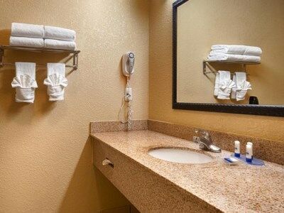 Western Hill Country - 3*