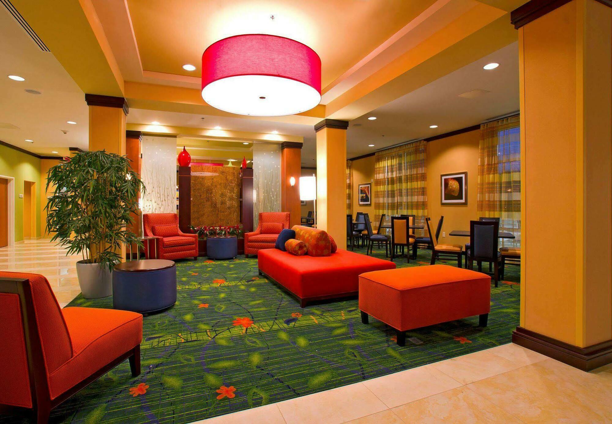 Fairfield & By Marriott Downtown/alamo Plaza Hotel 3*