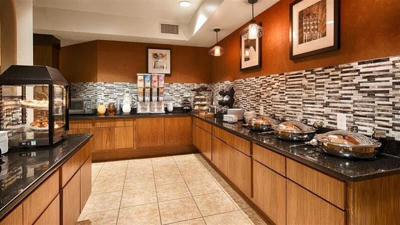 Hotel Western Hill Country - 3*