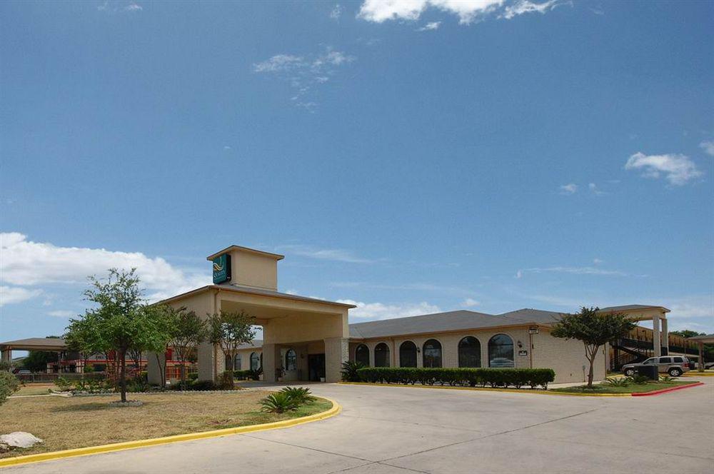 Super 8 By Wyndham At I-10 Motel