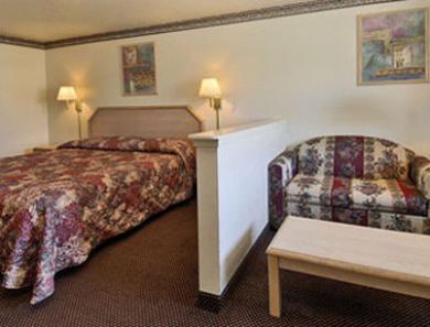 Econo Near Lackland Air Force Base-seaworld 2* San Antonio