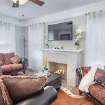 Stunning 3 Bedroom Home Near Dt Alamodome - Riverwalk