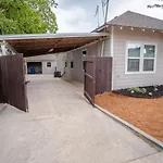 Captivating 4Br 2Ba Home Near Awesome Downtown