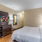 Red Roof Inn Plus+ San Antonio Downtown - Riverwalk