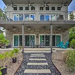 The Plumeria Retreat With Deck And Lake View!