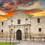 Holiday Inn Express San Antonio North Riverwalk Area By Ihg