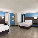 La Quinta Inn By Wyndham San Antonio I-35 N At Toepperwein