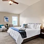 Aqueous - A Birdy Vacation Rental
