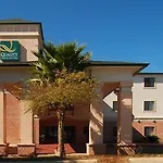 Quality Inn & Suites Northwoods