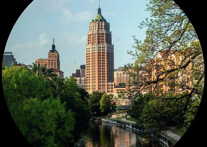 La Villa By The Riverwalk