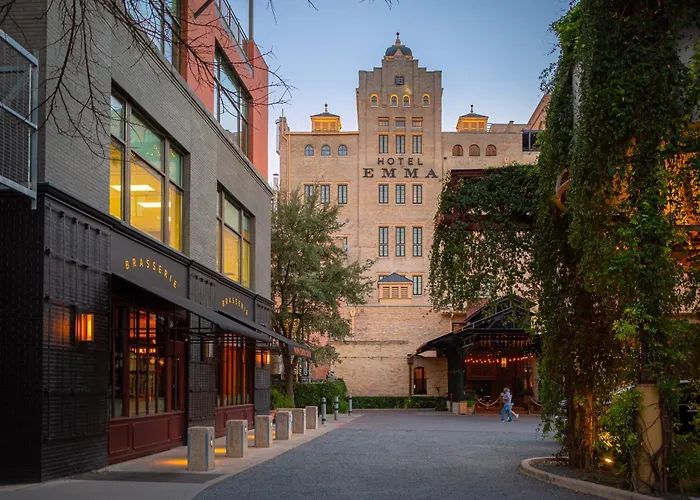 Hotel Emma At Pearl On The Riverwalk