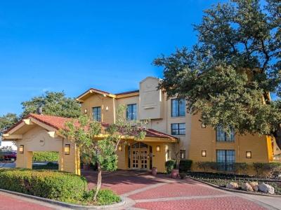 La Quinta By Wyndham I-35 N At Toepperwein Hotel 2*