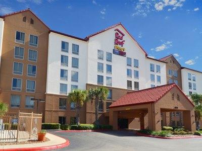 Red Roof Plus+ Downtown - Riverwalk 3* San Antonio