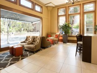 Hotel Drury & Riverwalk