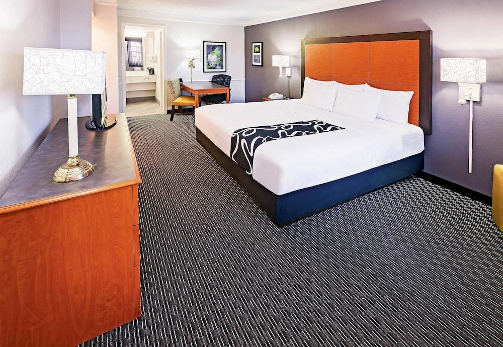 La Quinta By Wyndham I-35 N At Toepperwein San Antonio