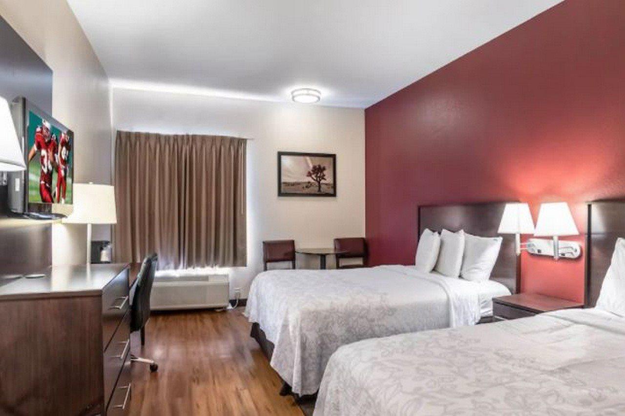 Hotel Red Roof Plus+ Downtown - Riverwalk