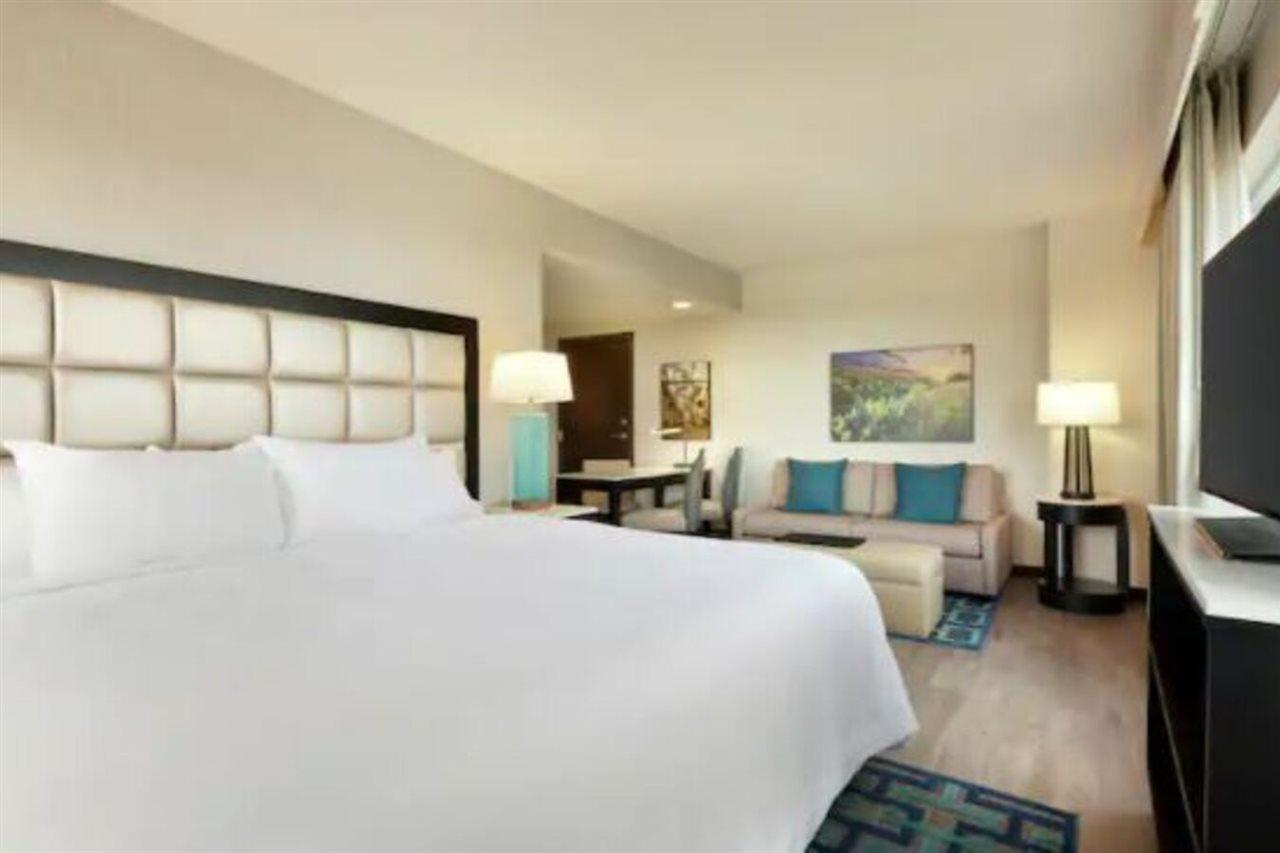 Hotel Embassy By Hilton Landmark San Antonio