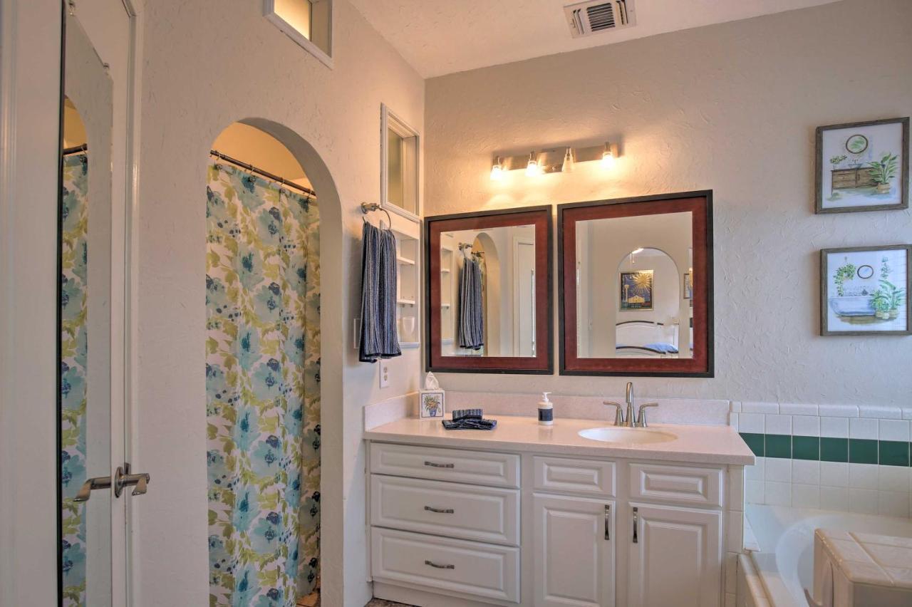 With Pool And Hot Tub Near Seaworld! San Antonio