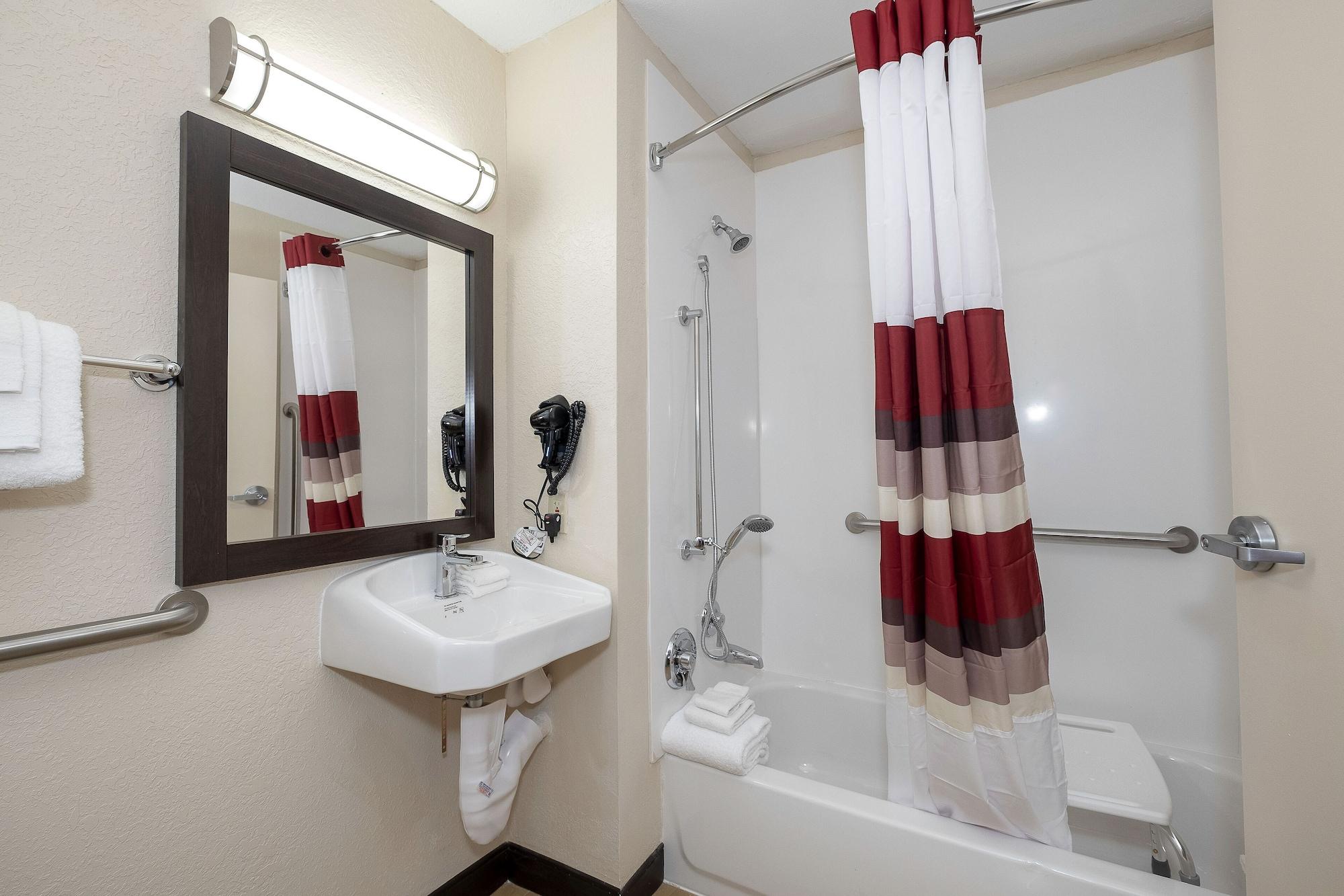 Red Roof Plus+ Downtown - Riverwalk 3* San Antonio