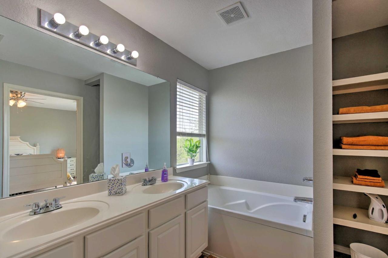 Holiday home With Hot Tub - 1 Mi To Seaworld San Antonio