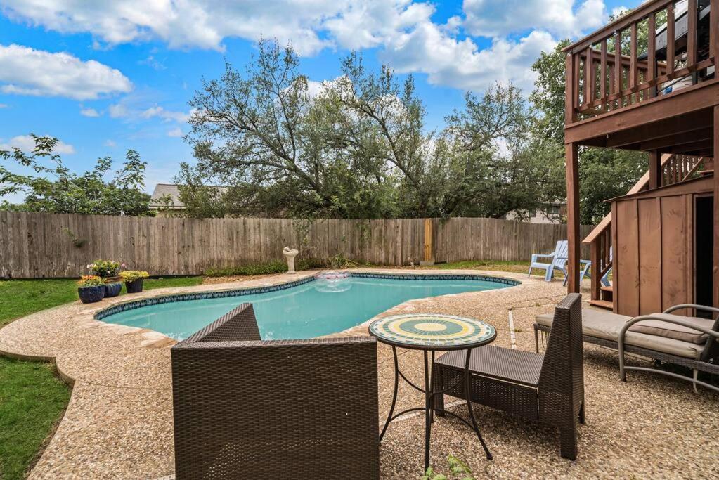 Stone Oak Oasis With Private Pool And Grill! Holiday home San Antonio