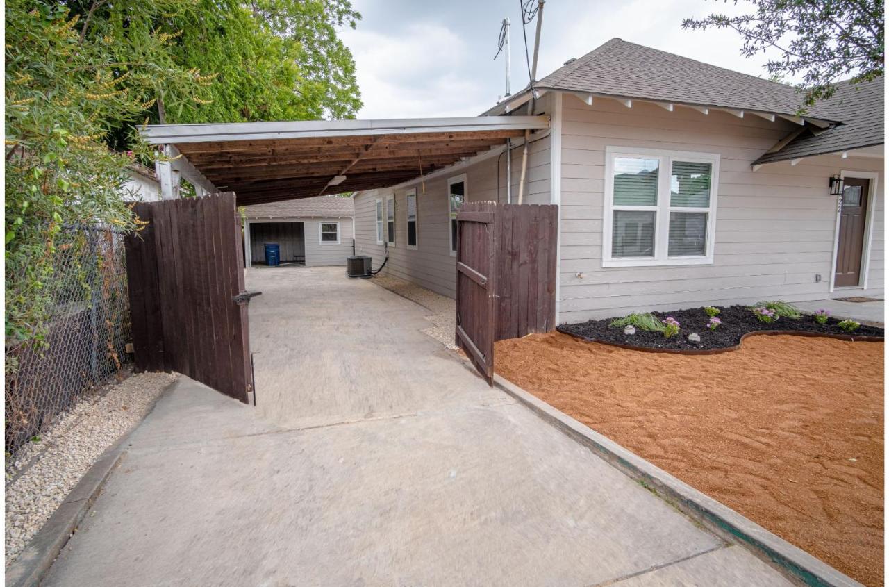 Captivating 4br 2ba Near Awesome Downtown Holiday home *