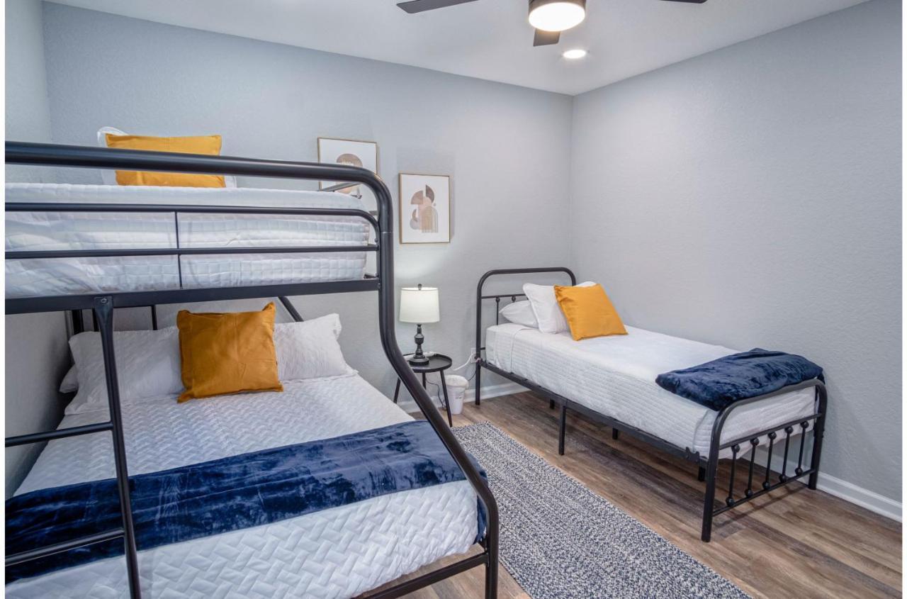 Holiday home Captivating 4br 2ba Near Awesome Downtown San Antonio