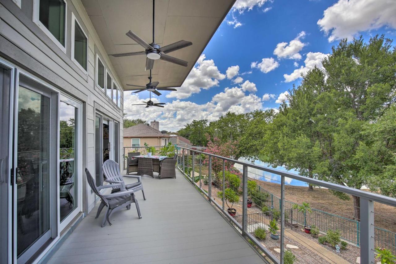 The Plumeria Retreat With Deck And Lake View! * San Antonio